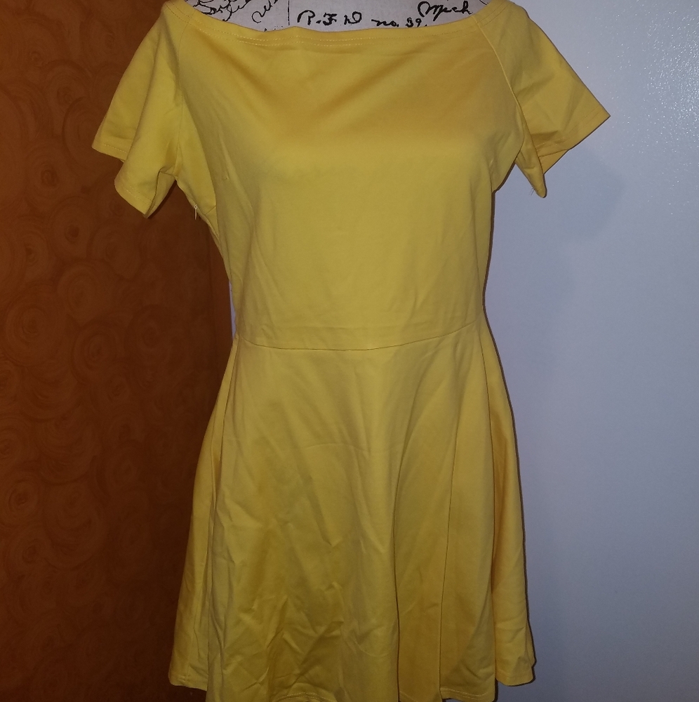 Sarin Mathews  Dress